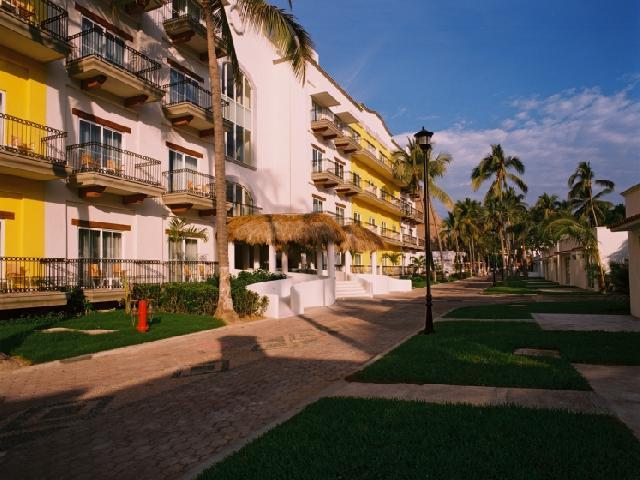 Krystal - Puerto Vallarta, Mexico Krystal - Puerto Vallarta, Mexico